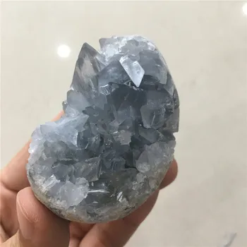 Didelio dydžio gana natūralių akmenų ir mineralų, mėlyna kristalų geode gijimą, kristalai padėti meditacija vidaus apdaila