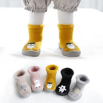 Plius aksomo baby girl berniukas grindų kojinių, batų neslidžios kūdikių bamblys bateliai bateliai minkštos gumos padais kojinės batai naujagimių batai