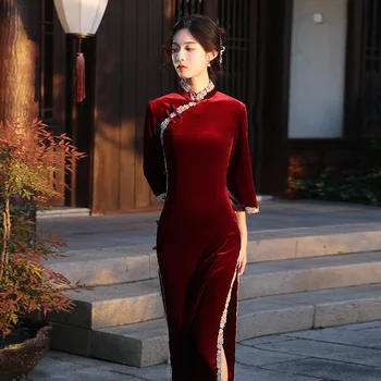 Respublikos Kinijos Stiliaus Vestuvių Suknelės Moterims, Žiemos Kinijos Aksomo Šiuolaikinės Cheongsamlong rankovėmis Pagerėjo Ilga Raudona Padalinta Nėrinių Qipao